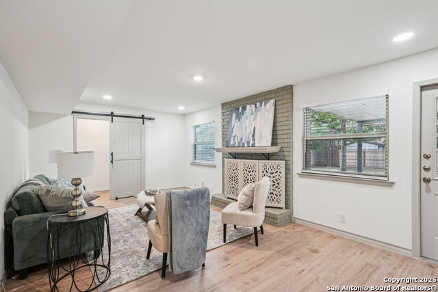 Image 13 of 37 For 10511 Merritime Ct