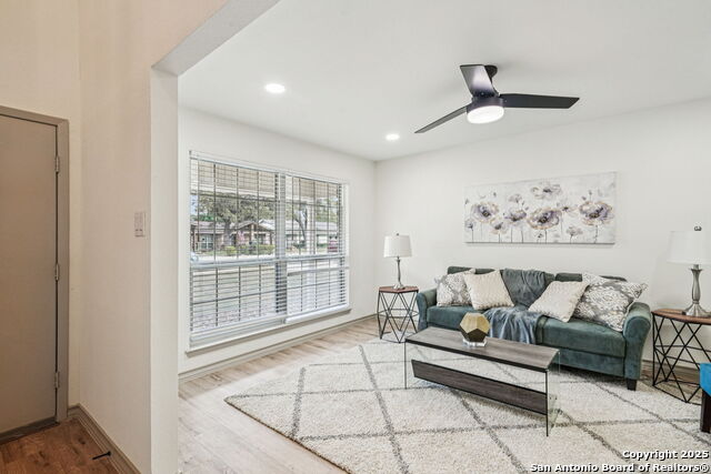 Image 3 of 37 For 10511 Merritime Ct