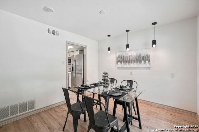Image 7 of 37 For 10511 Merritime Ct