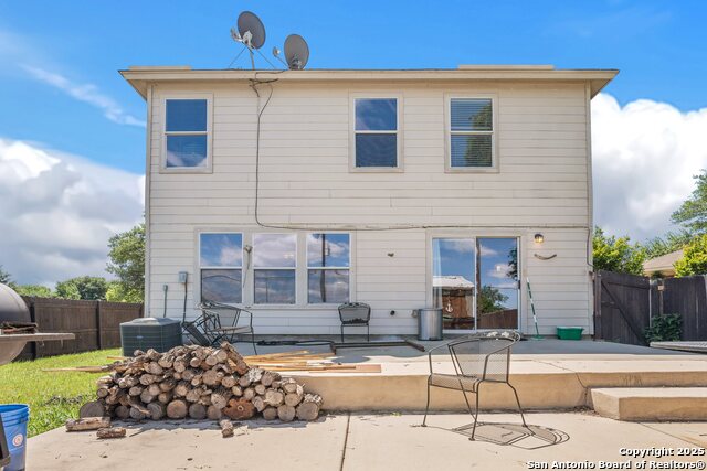 Listing photo id 25 for 2366 Pue Rd  