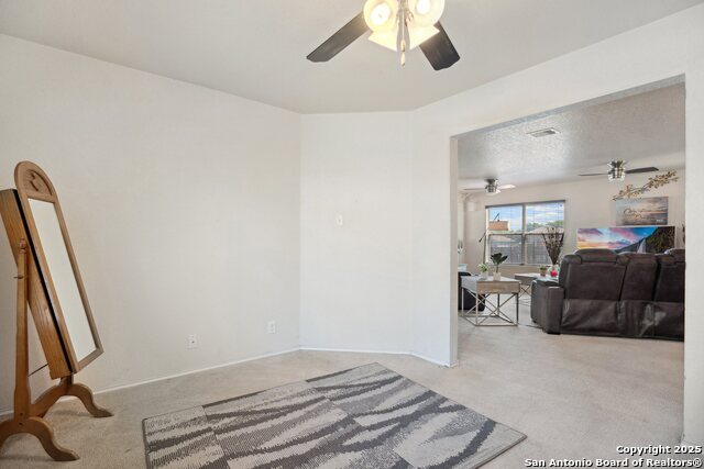 Listing photo id 4 for 2366 Pue Rd  