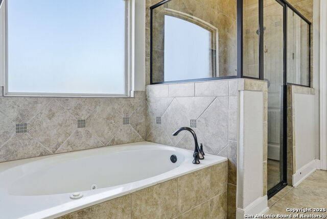 Image 17 of 45 For 6014 Dewdrop