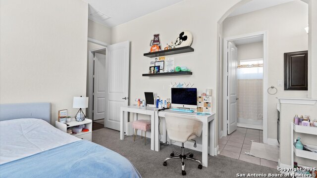 Listing photo id 25 for 8231 Shining Elk