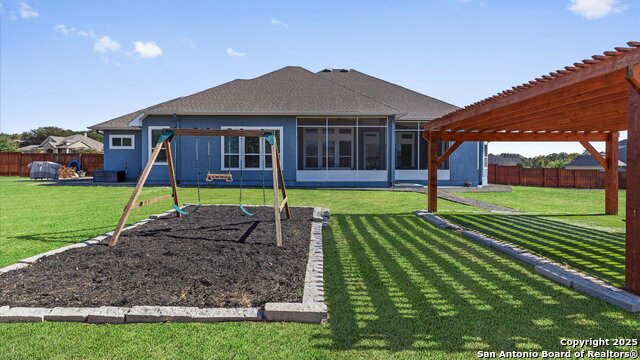 Listing photo id 30 for 8231 Shining Elk