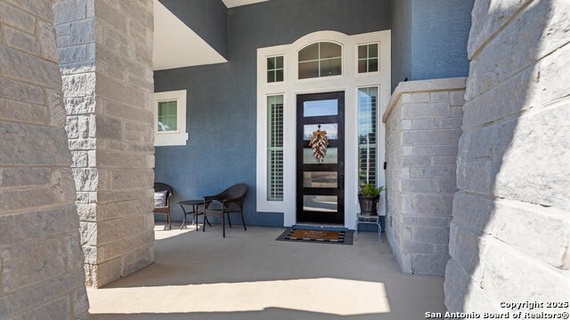 Listing photo id 2 for 8231 Shining Elk