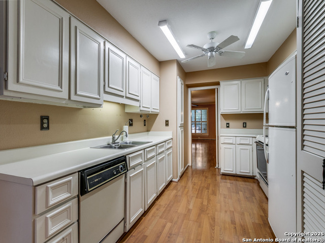 Image 12 of 25 For 7815 Broadway  408d