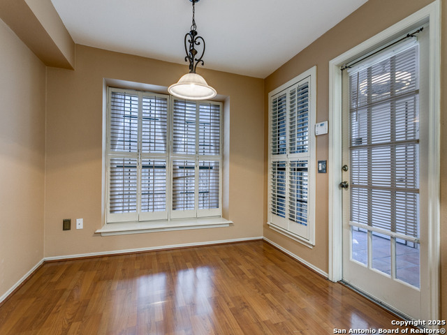 Image 17 of 25 For 7815 Broadway  408d