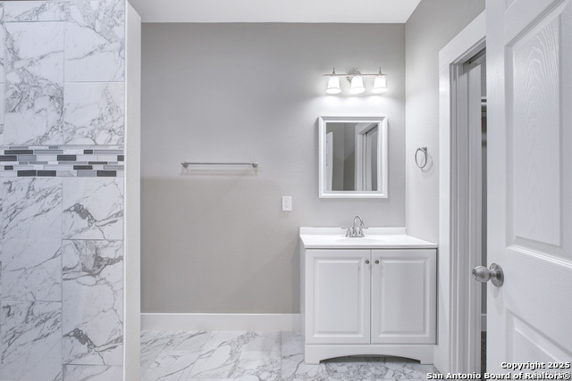 Listing photo id 23 for 115 Hermitage