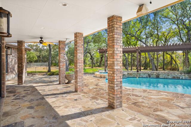 Image 22 of 42 For 1071 Fieldstone