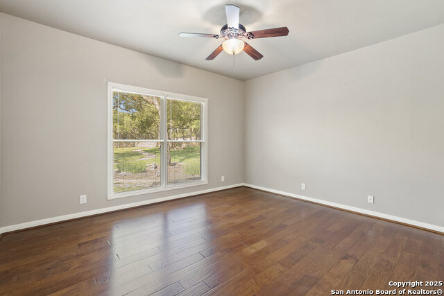 Image 33 of 42 For 1071 Fieldstone