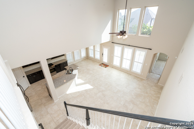 Listing photo id 29 for 9142 Yearling St