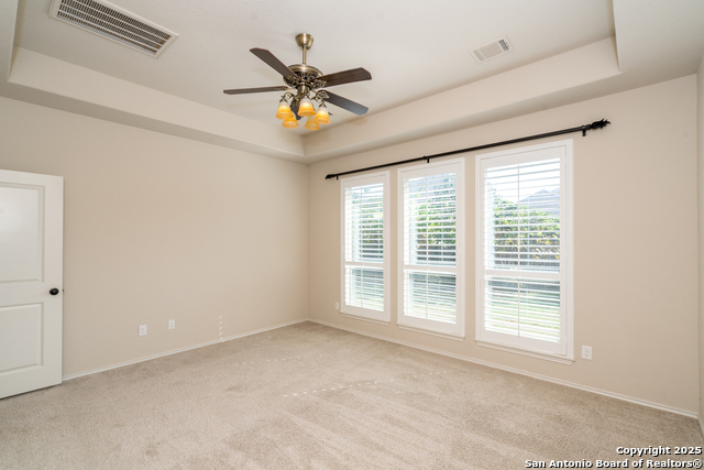 Listing photo id 42 for 9142 Yearling St