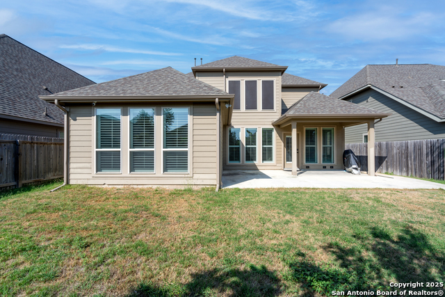 Listing photo id 52 for 9142 Yearling St