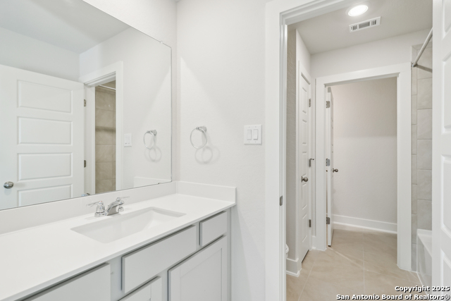 Image 26 of 31 For 11590 Cottage Point