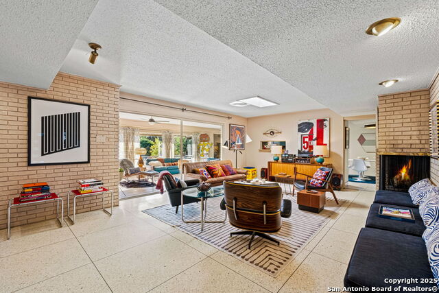 Image 21 of 46 For 1308 Spanish Oaks