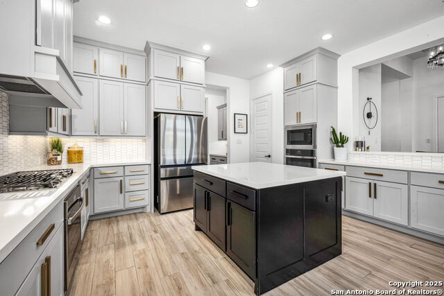 Listing photo id 9 for 1408 Corkscrew