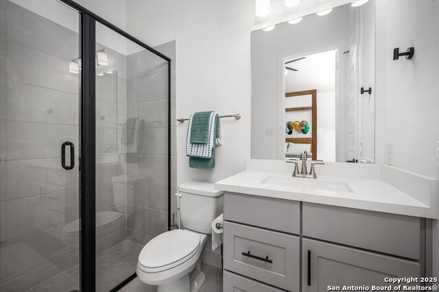 Listing photo id 23 for 1408 Corkscrew