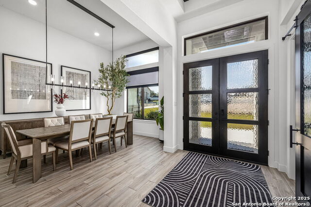 Listing photo id 1 for 1408 Corkscrew