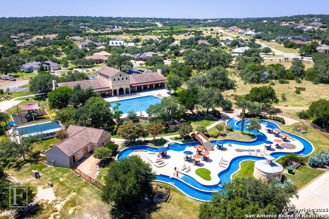 Listing photo id 35 for 1408 Corkscrew