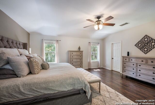 Image 14 of 28 For 20610 View Mdw