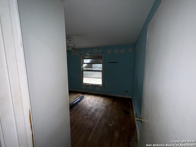 Image 16 of 24 For 914 San Angelo