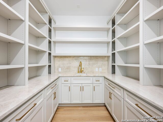 Listing photo id 16 for 21511 Privada Avila
