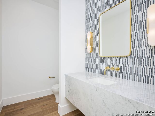 Listing photo id 17 for 21511 Privada Avila