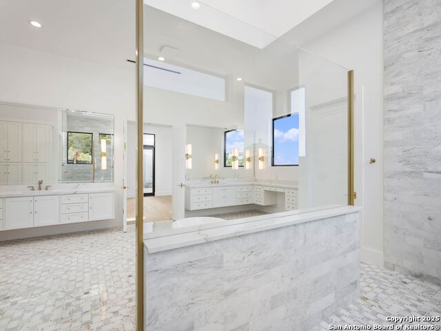Listing photo id 30 for 21511 Privada Avila