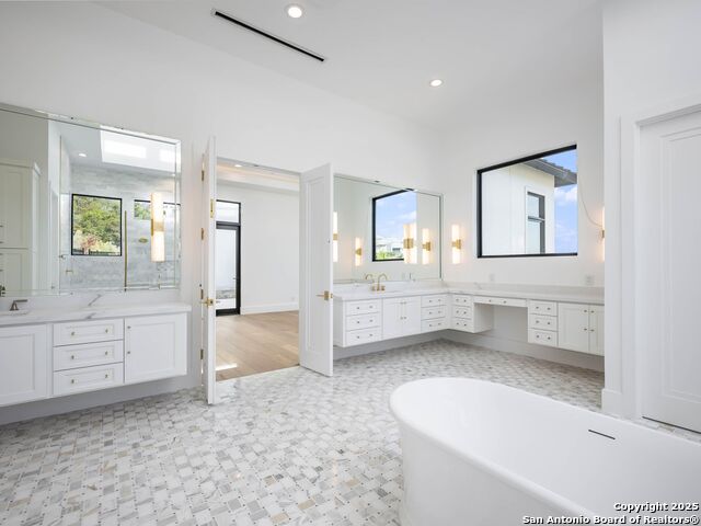 Listing photo id 31 for 21511 Privada Avila