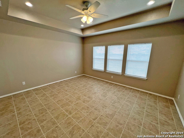 Image 11 of 31 For 14674 Silesia Dr