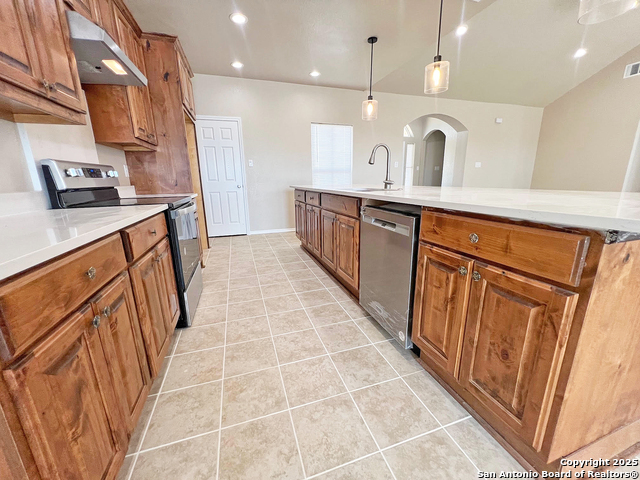 Image 8 of 31 For 14674 Silesia Dr