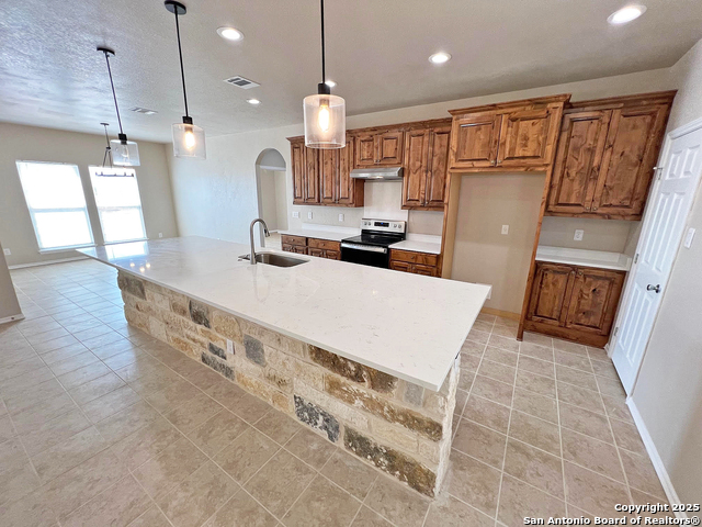 Image 9 of 31 For 14674 Silesia Dr