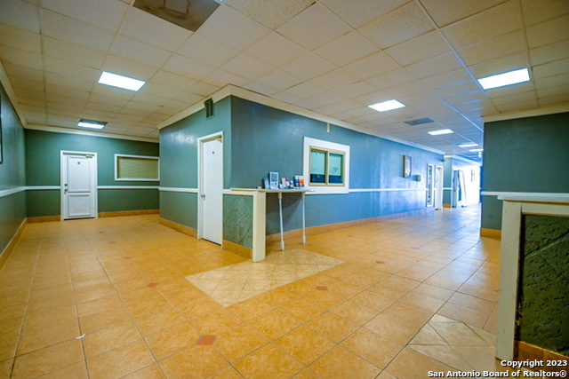 Listing photo id 9 for 3603 Fredericksburg Rd