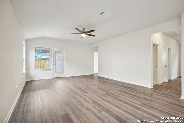 Image 5 of 33 For 9634 Grand Via Blvd