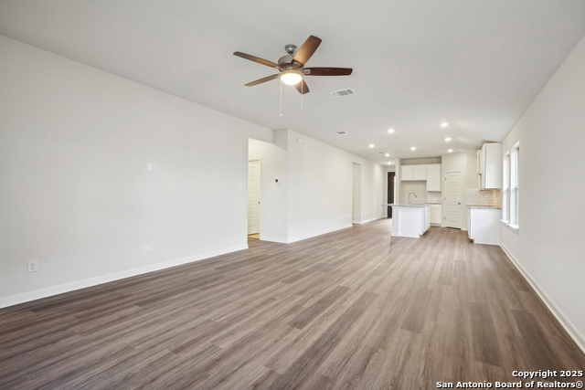 Image 6 of 33 For 9634 Grand Via Blvd