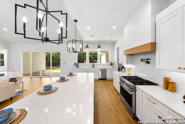 Image 12 of 56 For 456 Rio Azul Dr