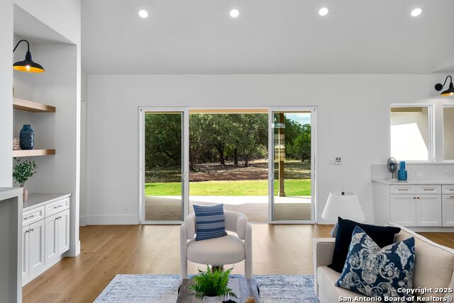 Image 14 of 56 For 456 Rio Azul Dr