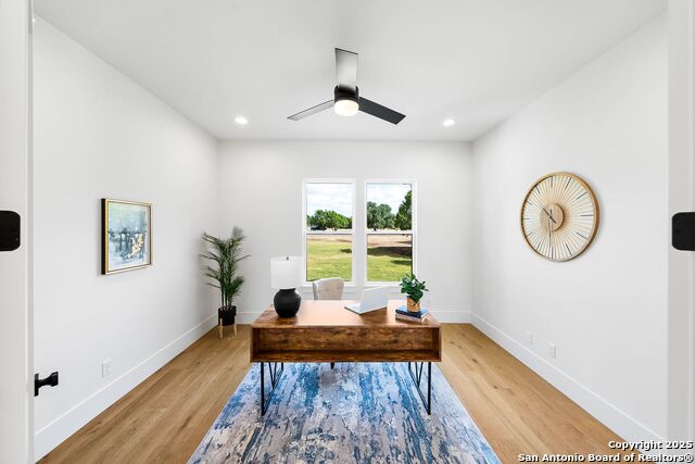 Image 32 of 56 For 456 Rio Azul Dr