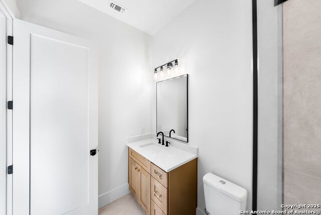 Image 41 of 56 For 456 Rio Azul Dr