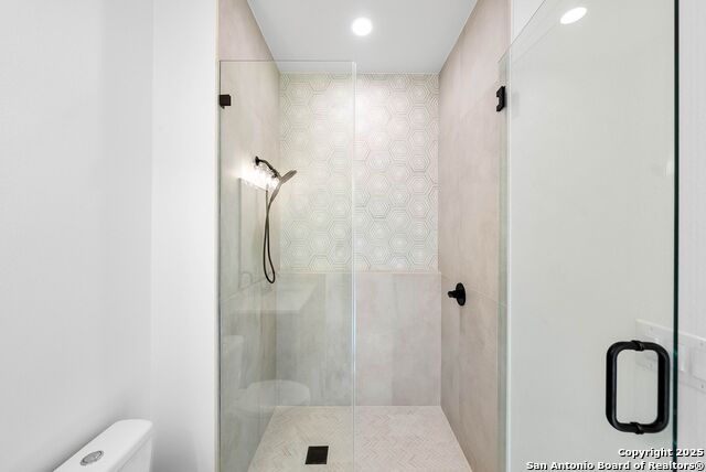 Image 42 of 56 For 456 Rio Azul Dr