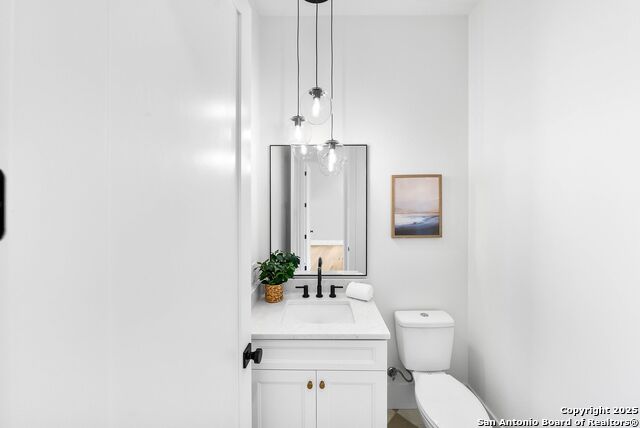 Image 43 of 56 For 456 Rio Azul Dr