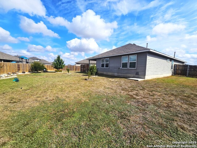 Image 29 of 34 For 1432 Acorn Wood