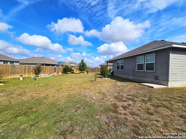 Image 32 of 34 For 1432 Acorn Wood