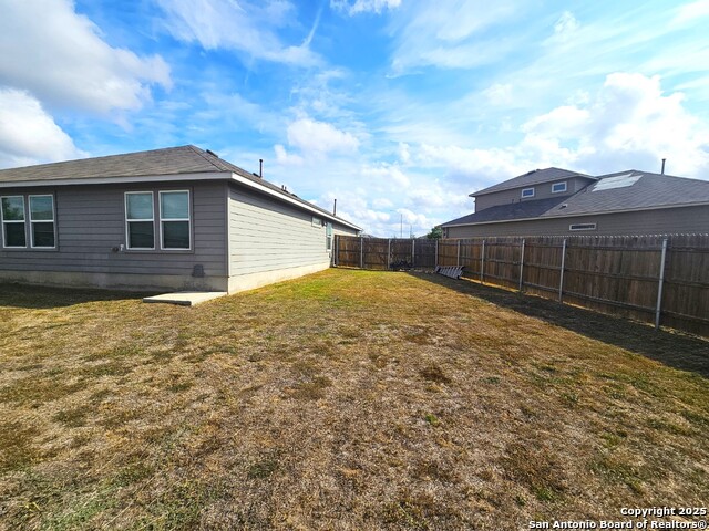 Image 33 of 34 For 1432 Acorn Wood