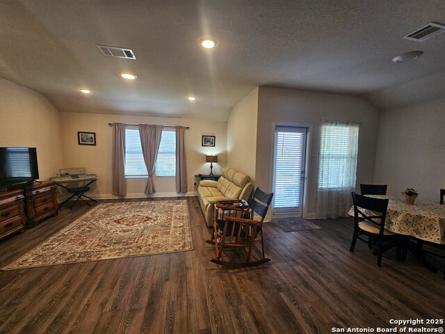 Image 4 of 34 For 1432 Acorn Wood