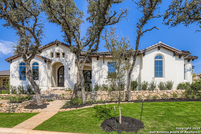 Listing photo id 0 for 6907 Bluff Run