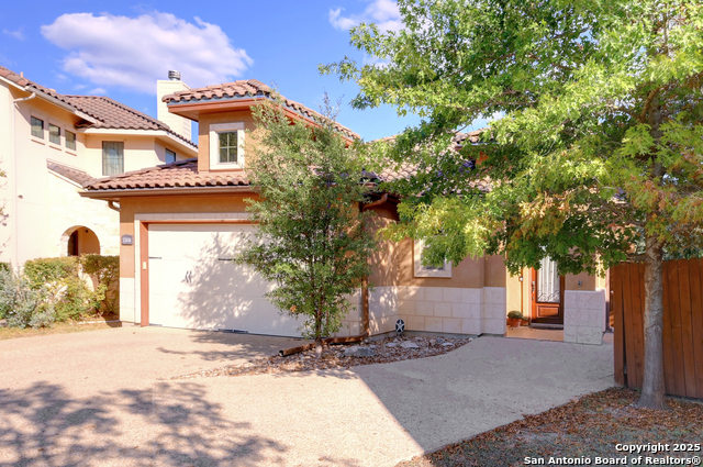 Image 2 of 29 For 13806 Oakview Cove