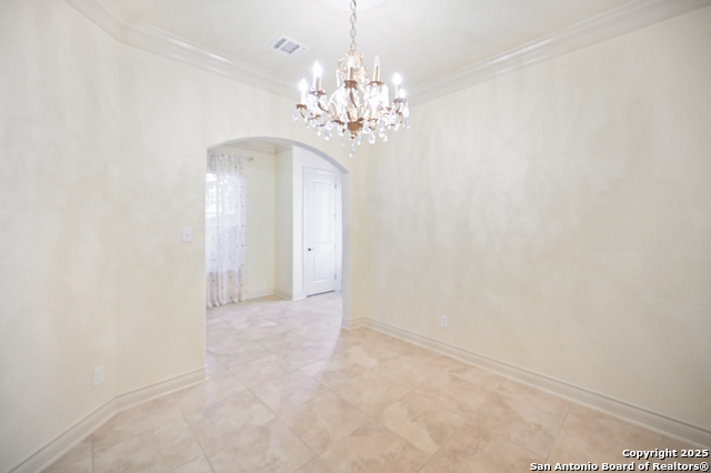 Image 21 of 29 For 13806 Oakview Cove