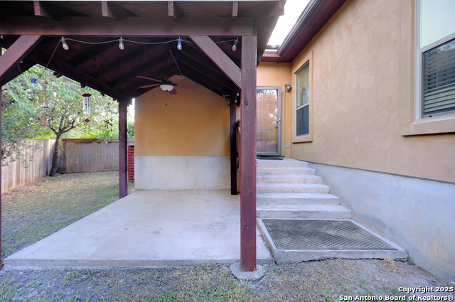 Image 28 of 29 For 13806 Oakview Cove