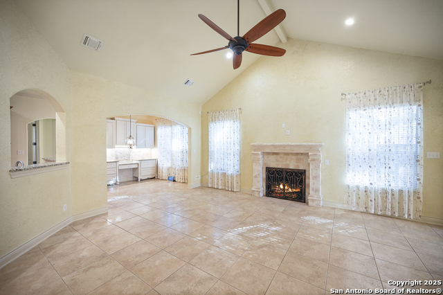 Image 5 of 29 For 13806 Oakview Cove